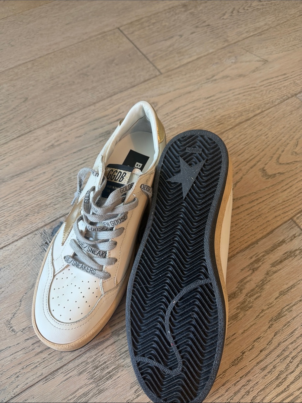 Golden Goose Ball Star with Gold Star and Heel tab 38 BRAND NEW - Picture 8 of 15